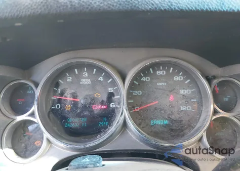 2011 Chevrolet Silverado 1500 Lt z USA, uszkodzony, nr VIN 1GCRKSE07BZ121810